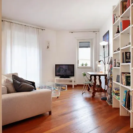 Trastevere & Pascarella Grande Apartament *